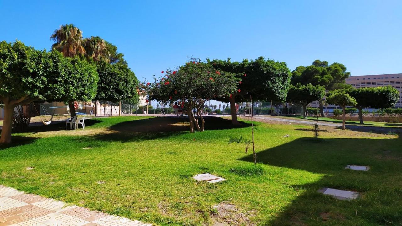 Coqueto Apartamento Con Terraza En La Playa Рокетас-де-Мар Экстерьер фото